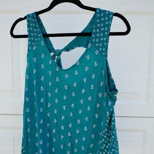 Old Navy Keyhole back top teal size XL